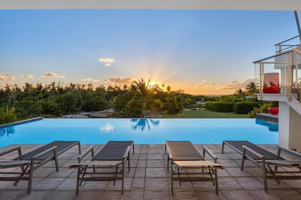 Villa Grand Palms Les Terres Basses 0*,